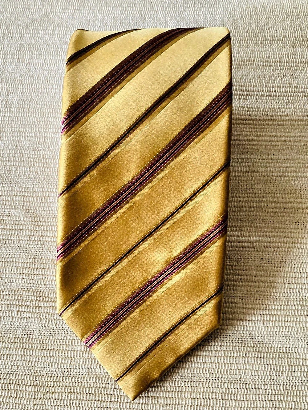 Dolcepunta Men's Silk Striped Tie Gold & Purple. 7 Fold 62x 3.1/2 inches